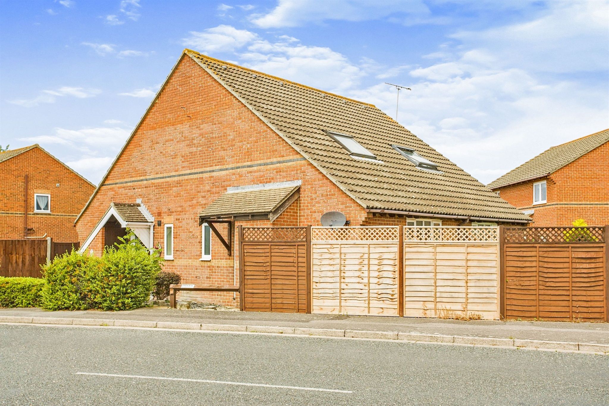 1 bed mews house for sale in Fell Drive, LeeOnTheSolent PO13 Zoopla