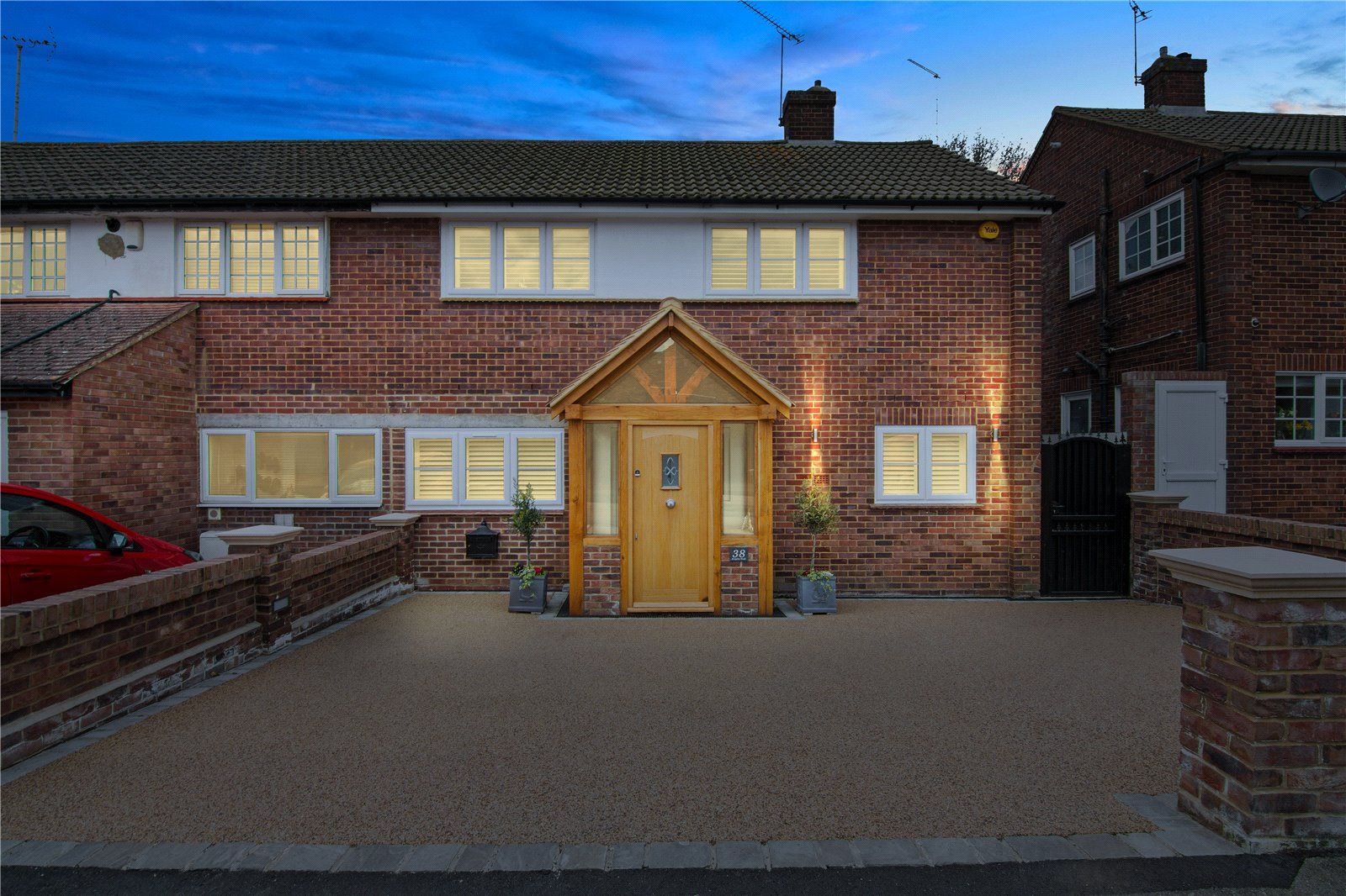 3 bed semidetached house for sale in Knights Walk, Abridge, Romford