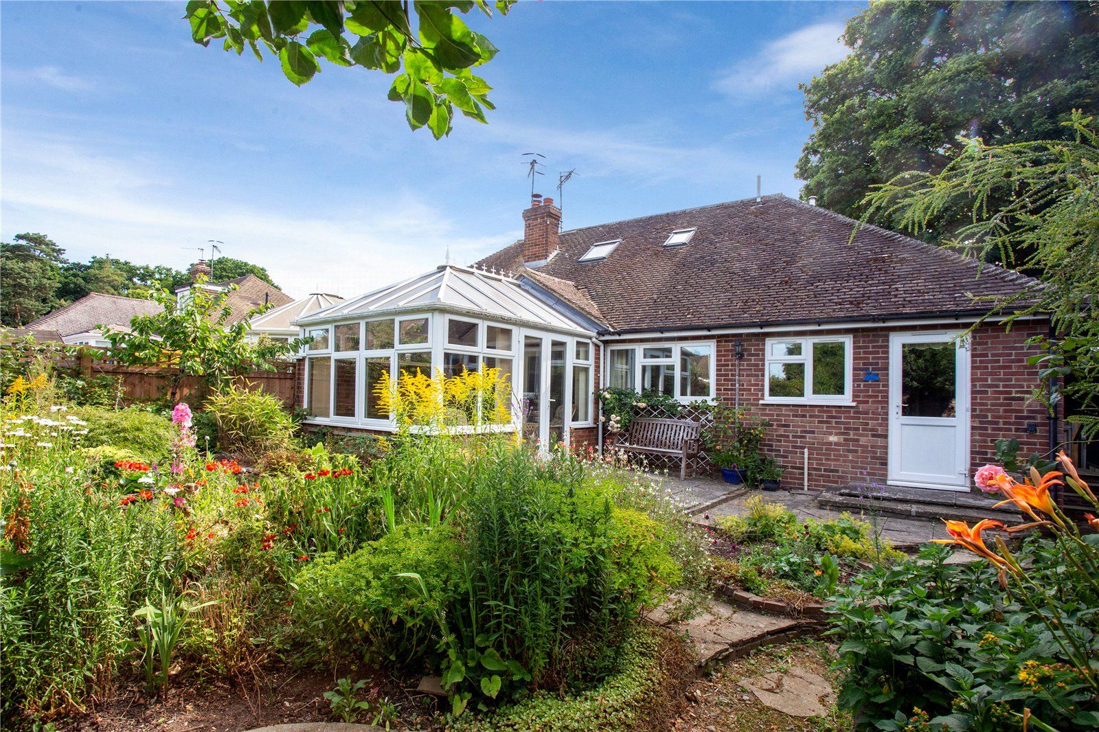 3 bed semidetached house for sale in Derwent Drive, Tunbridge Wells