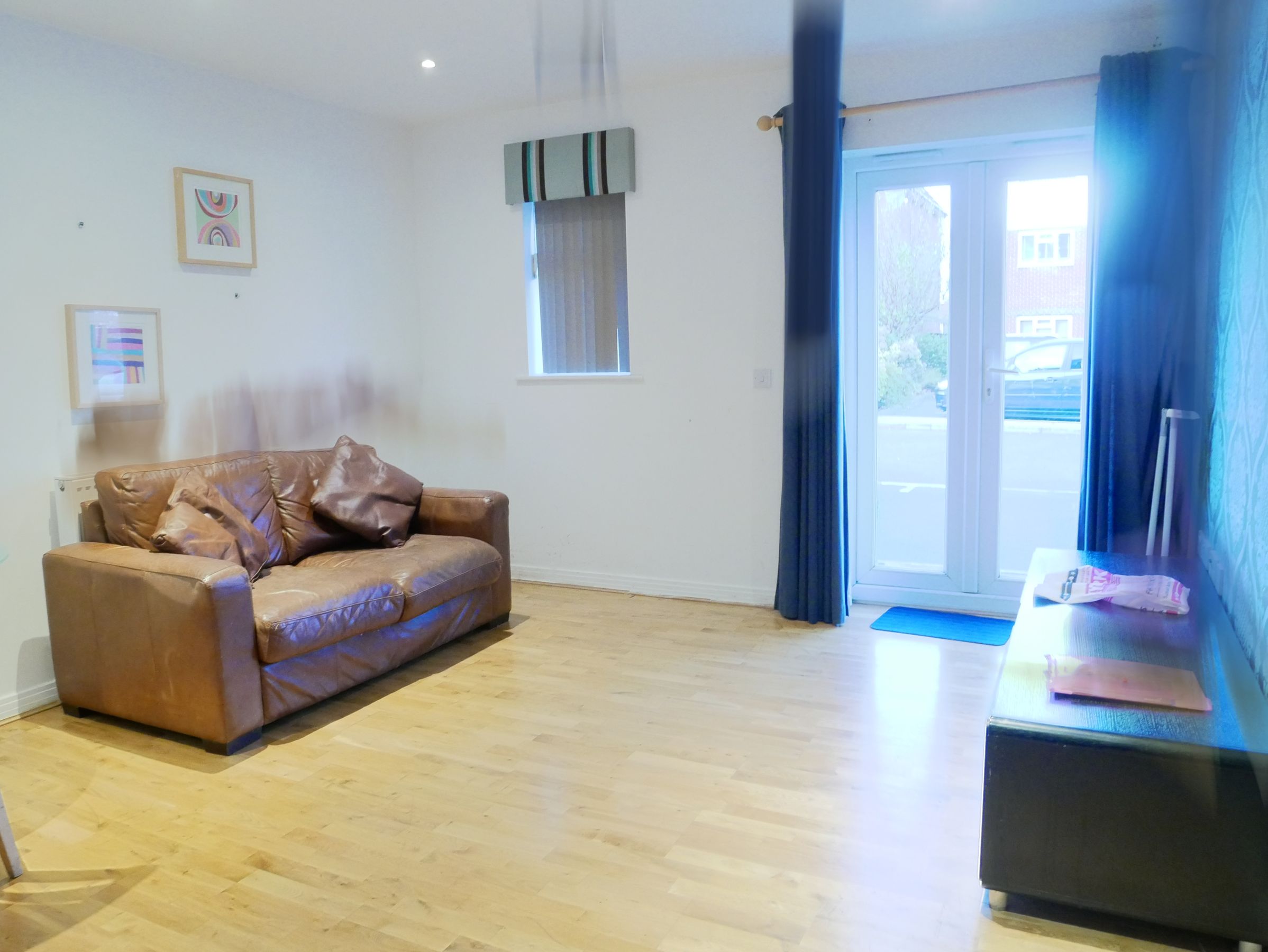2 bed flat to rent in Uxbridge Road, Hayes UB4 Zoopla