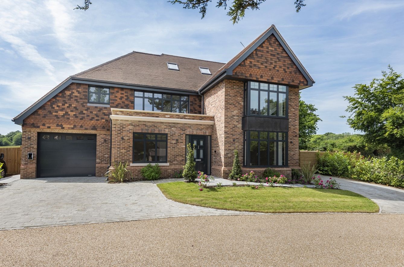 5 bed detached house for sale in Landseer, Oak Lane, Sevenoaks TN13
