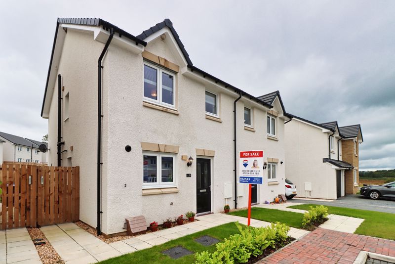 3 bed semidetached house for sale in Croft Park Crescent, Whitburn