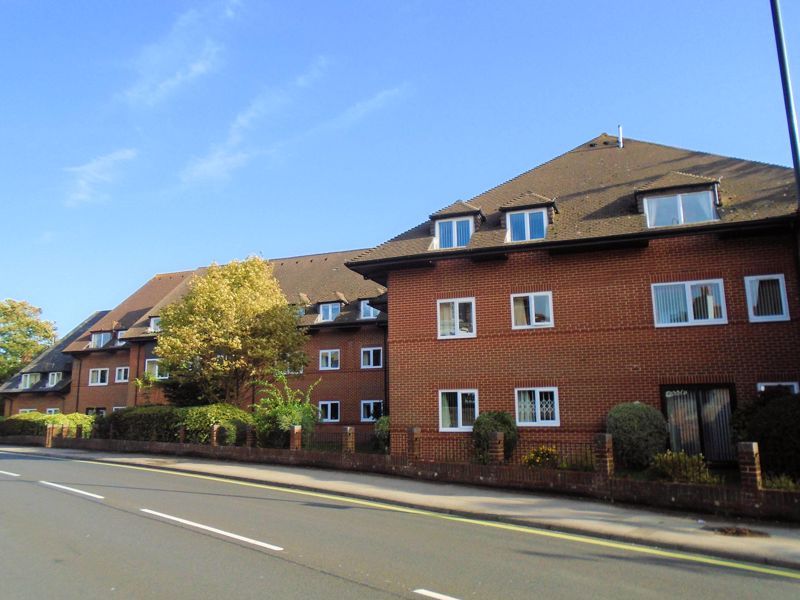 2 bed flat for sale in Bath Lane, Fareham PO16 Zoopla
