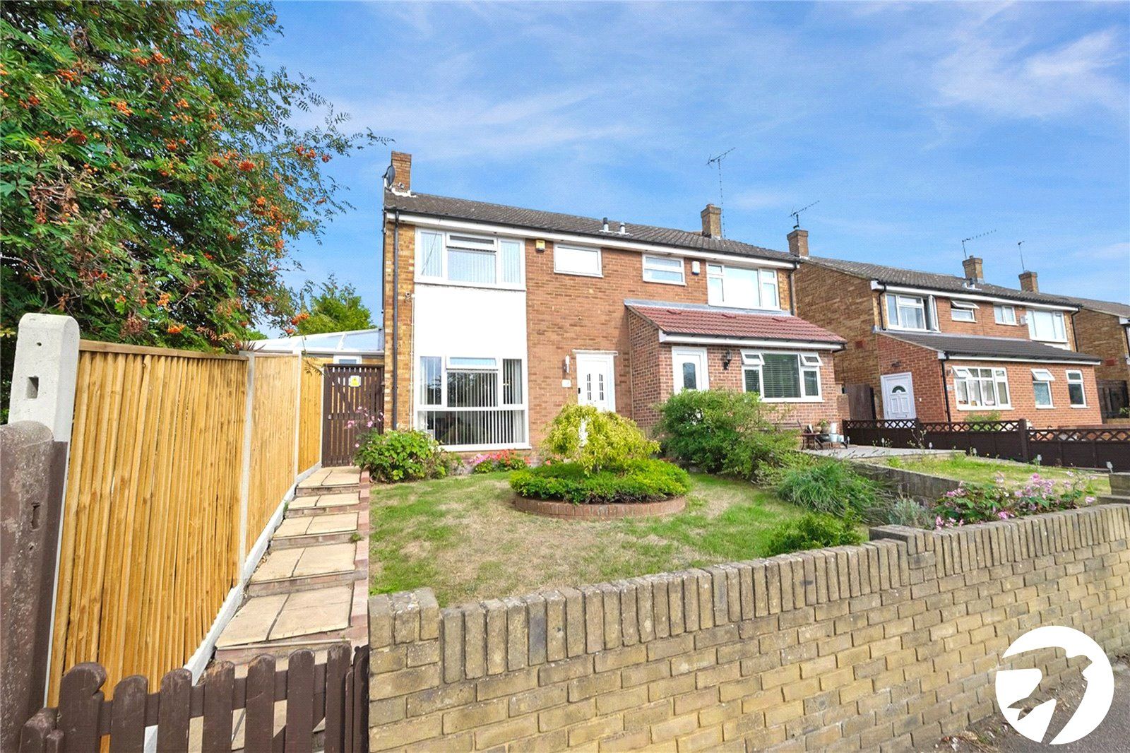 3 bed semidetached house for sale in Station Road, Greenhithe, Kent