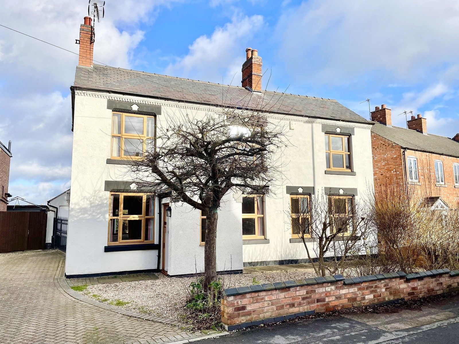 3 bed detached house for sale in Croft Road, Cosby, Leicester
