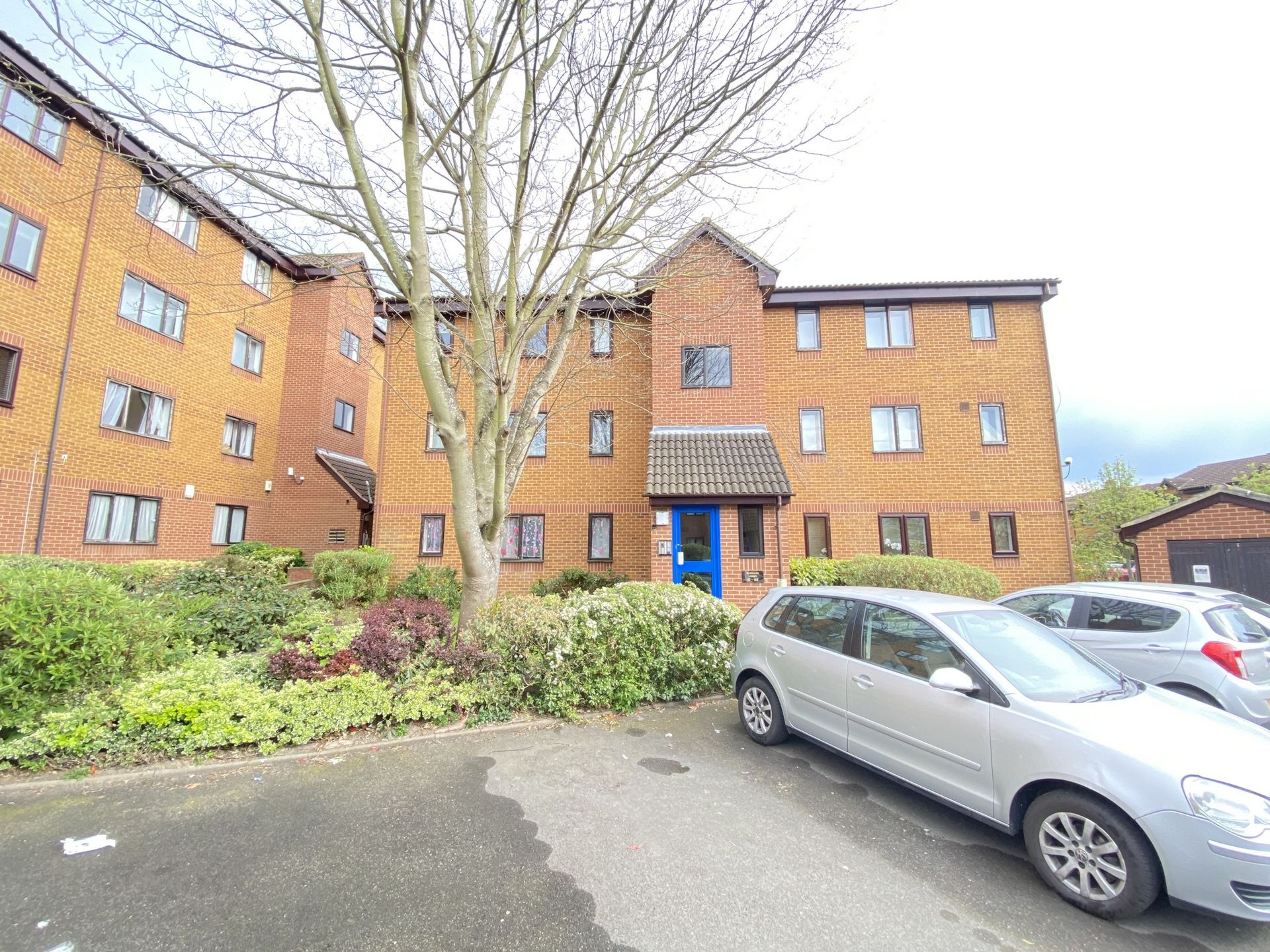 Mcmillan Court Cumberland Pl SE6  