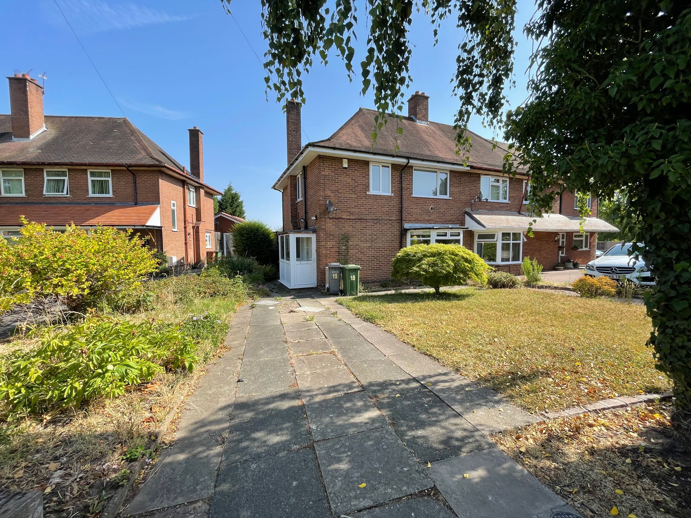 3 bed semidetached house for sale in Tanhouse Farm Road, Solihull B92
