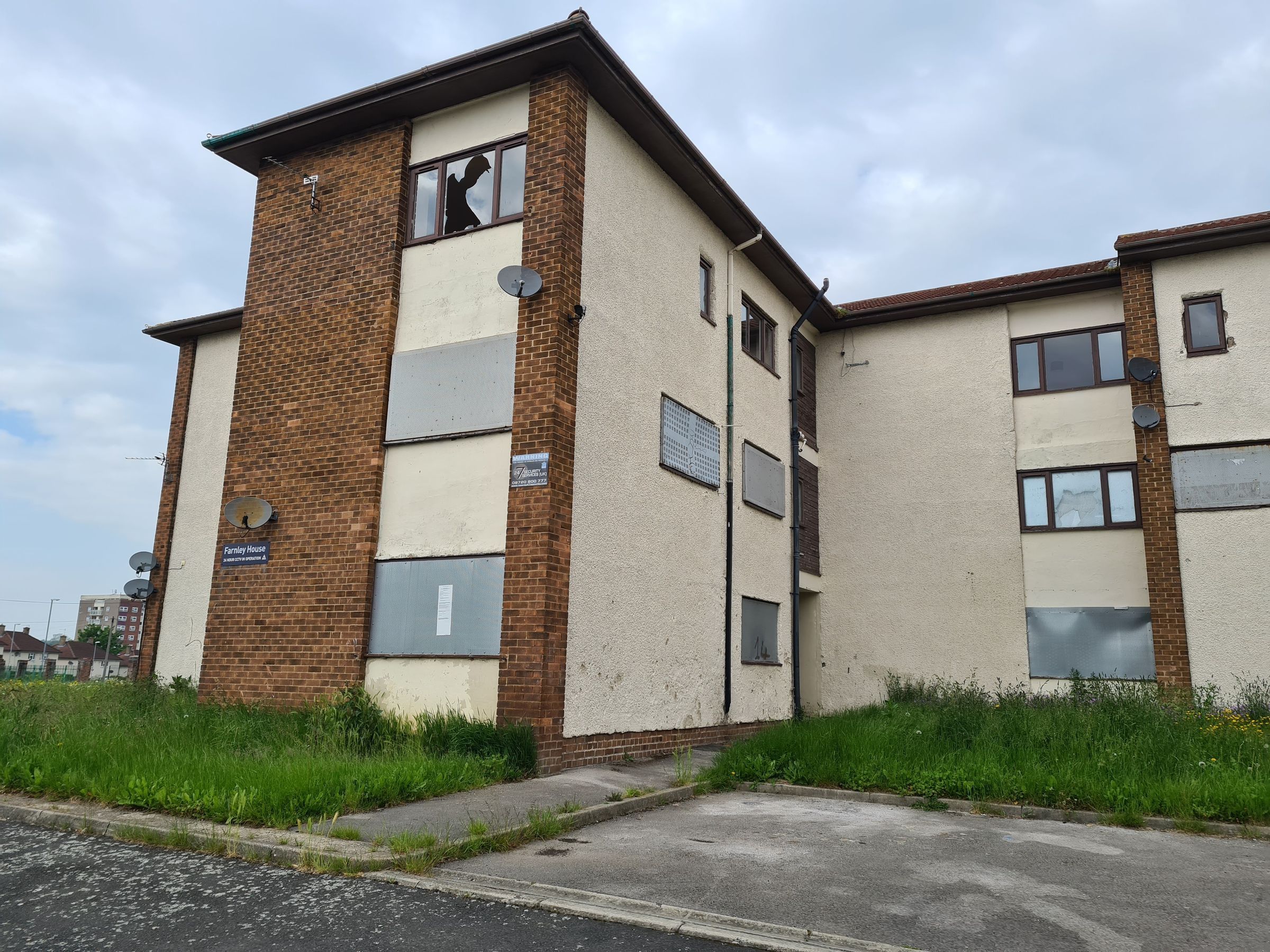 Apartment 7 Farnley House, Kingsdale Court, Leeds, West Yorkshire LS14  