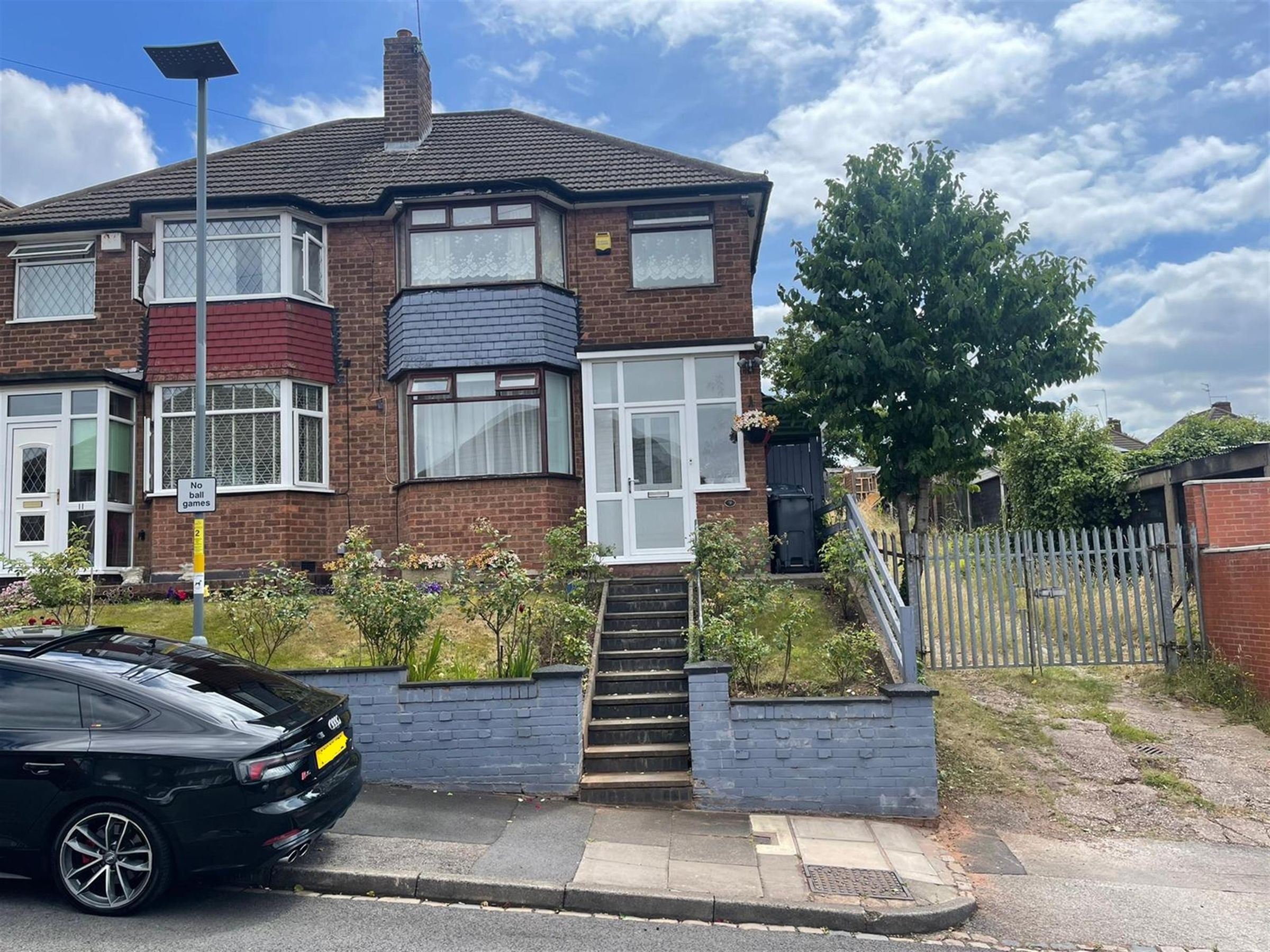 3 bed semidetached house for sale in Sandwood Drive, Kingstanding