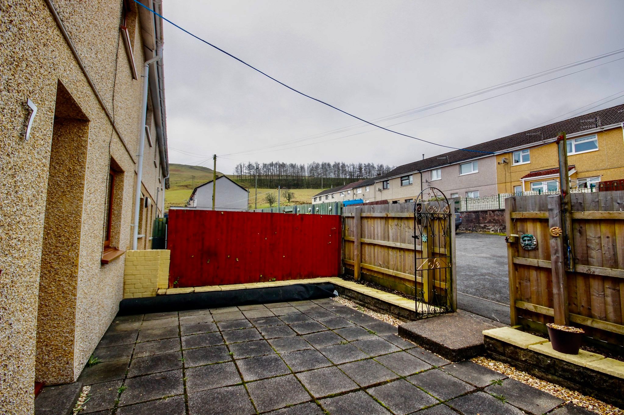 3 bed terraced house for sale in Brynglas, Pontlottyn, Bargoed CF81