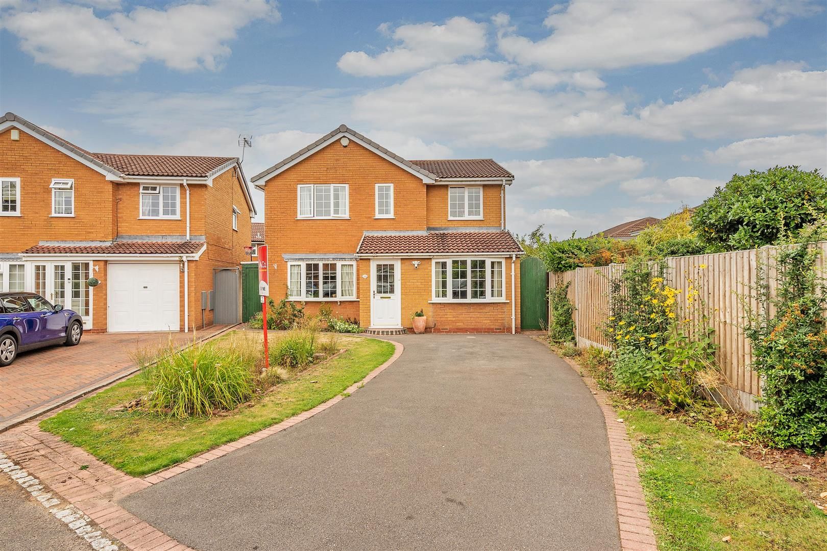 4 bed detached house for sale in Pensham Croft, Monkspath, Solihull B90 Zoopla