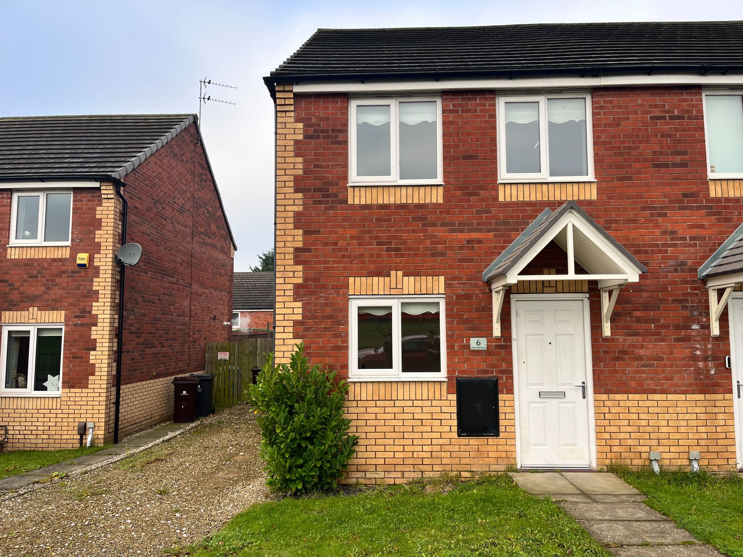 3 bed semidetached house to rent in Highfield Road, Huyton, Liverpool