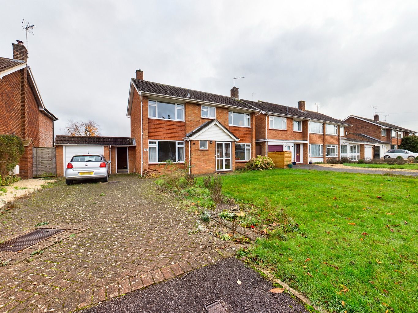 4 bed detached house for sale in Northumberland Avenue, Aylesbury HP21