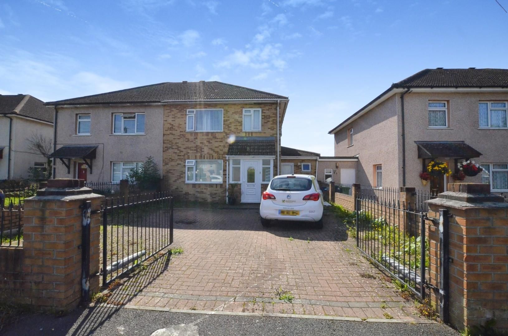 4 bed semidetached house for sale in Cedar Road, Eastleigh SO50 Zoopla