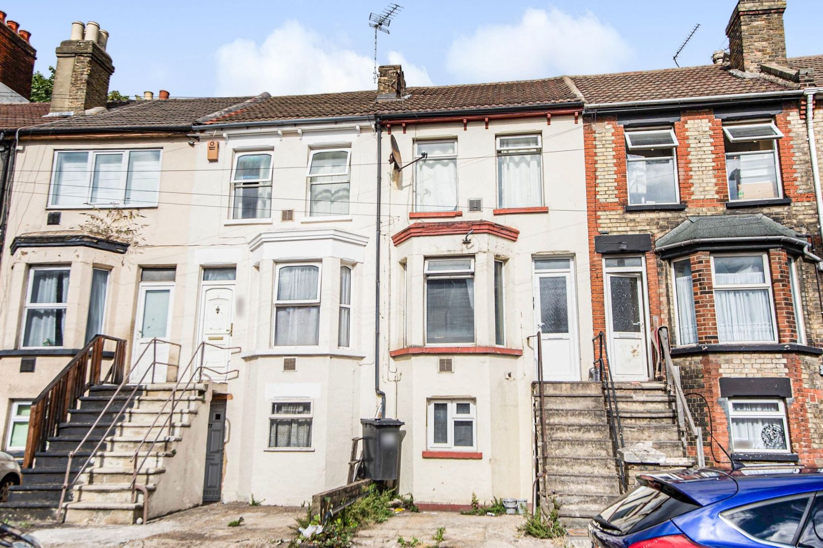 3 bed terraced house for sale in Luton Road, Chatham, Kent ME4 Zoopla