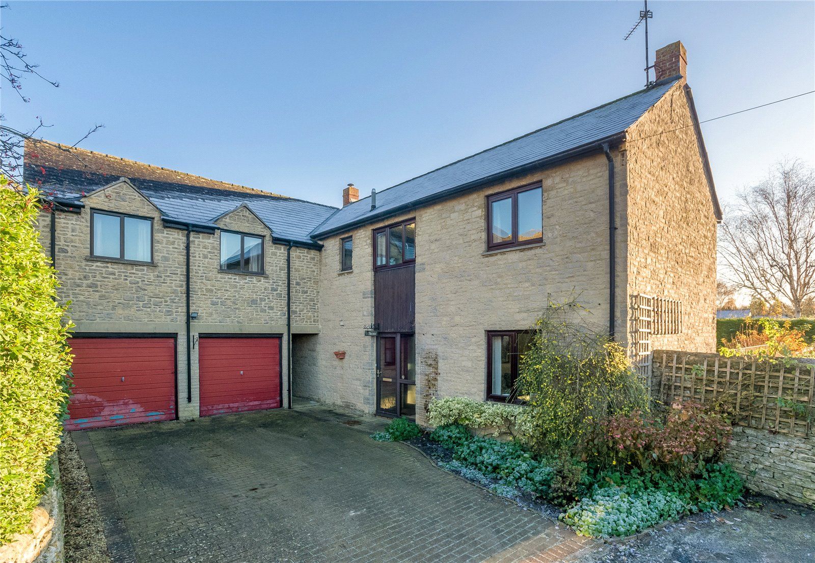 4 bed country house for sale in Walnut Rise, Somerton OX25 Zoopla