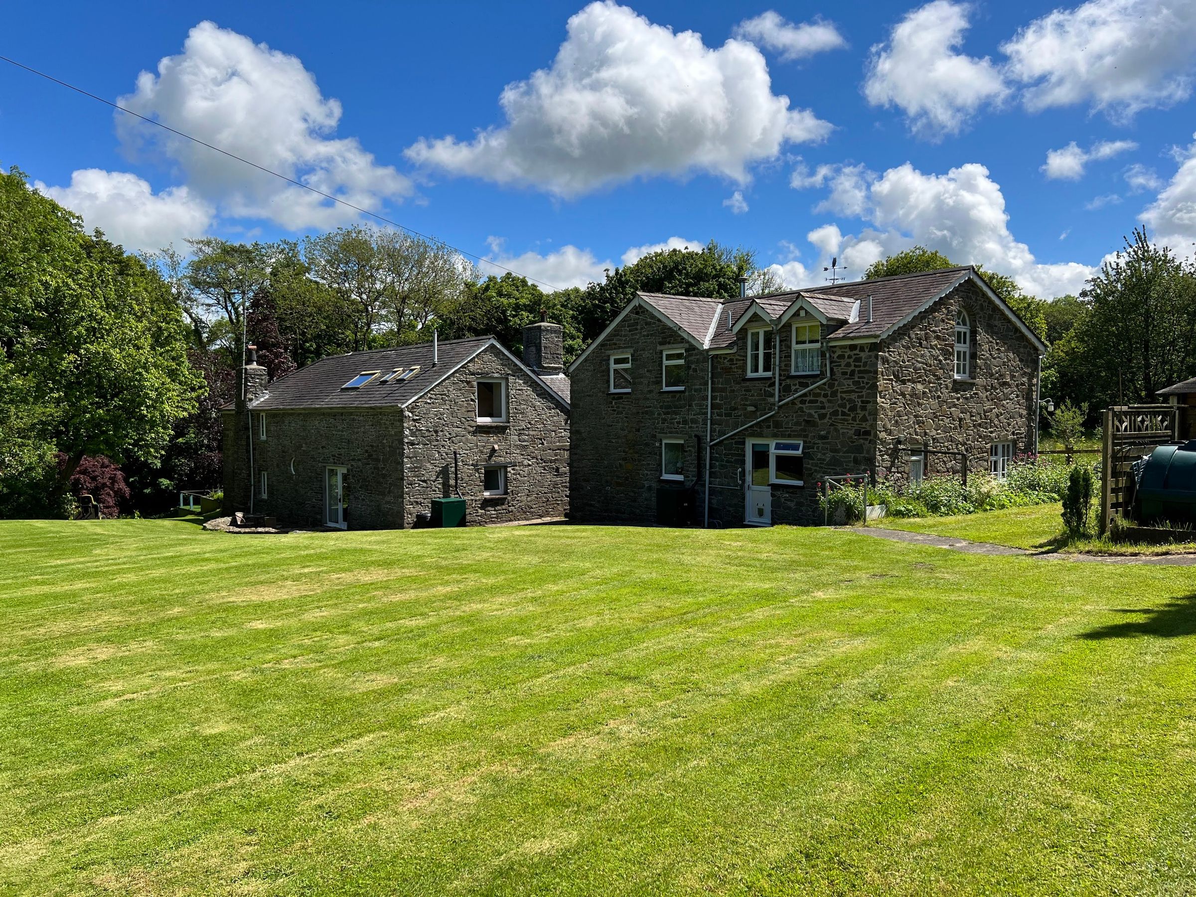 11 bed country house for sale in Oakford Cottages, Llanarth, Ceredigion