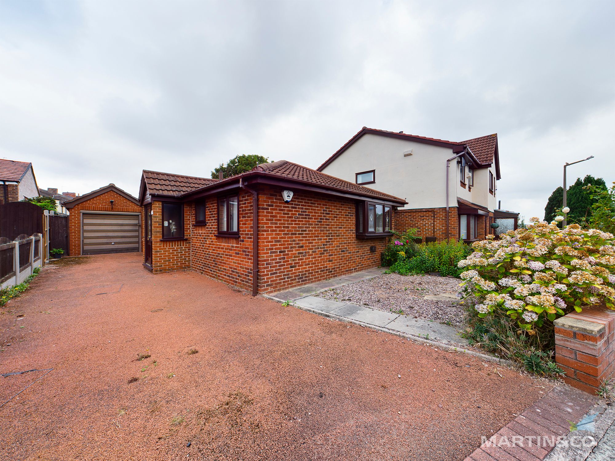 2 bed detached bungalow to rent in Clipper View, New Ferry, Wirral