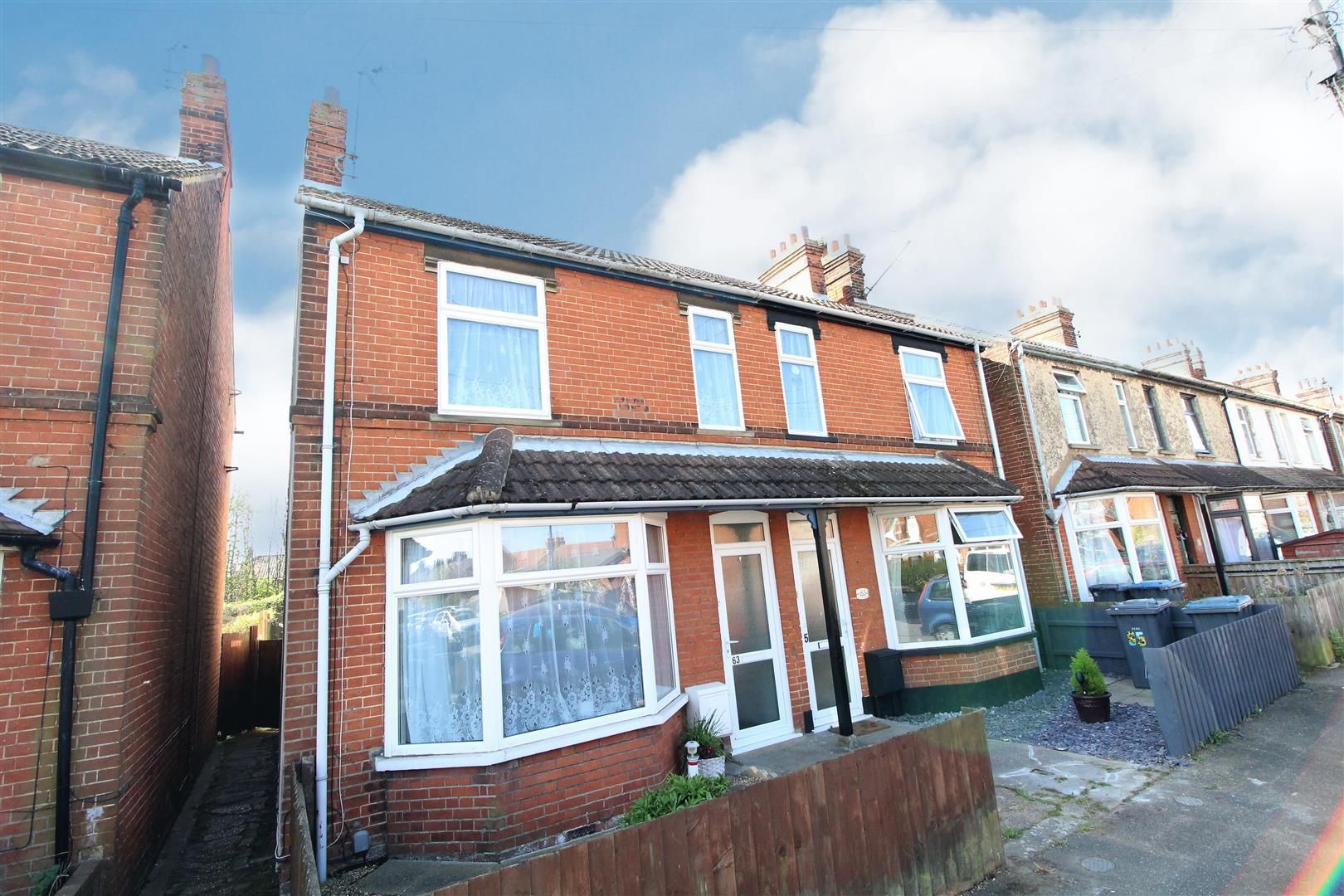 3 bed semidetached house for sale in Cornwall Road, Felixstowe IP11