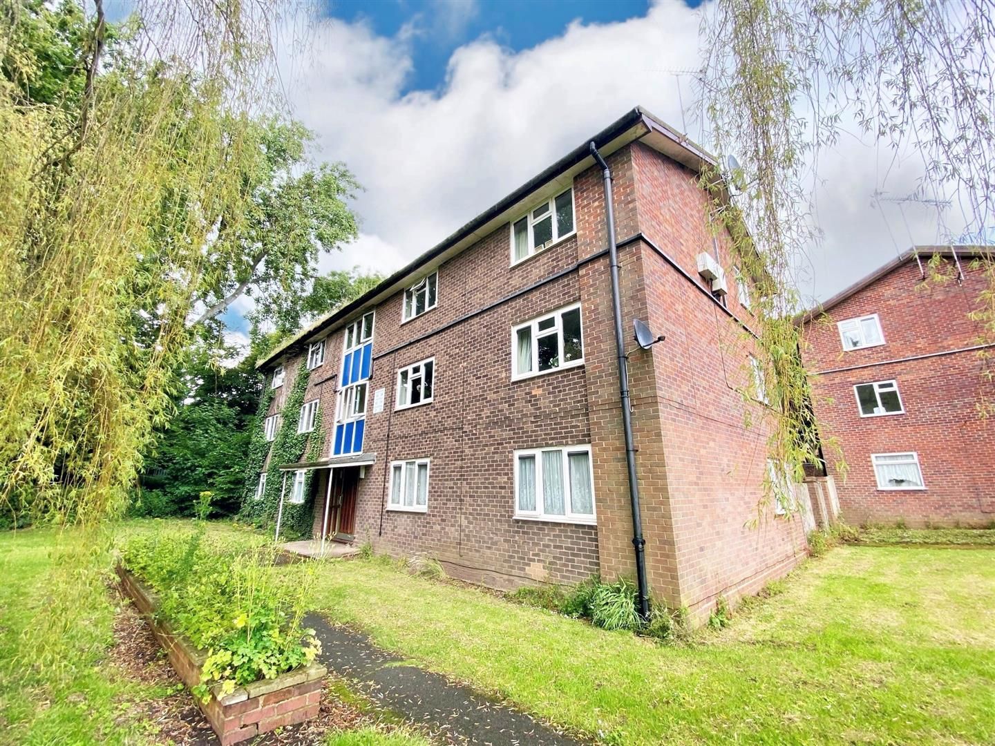Fieldhead Place, Wolverhampton WV6  