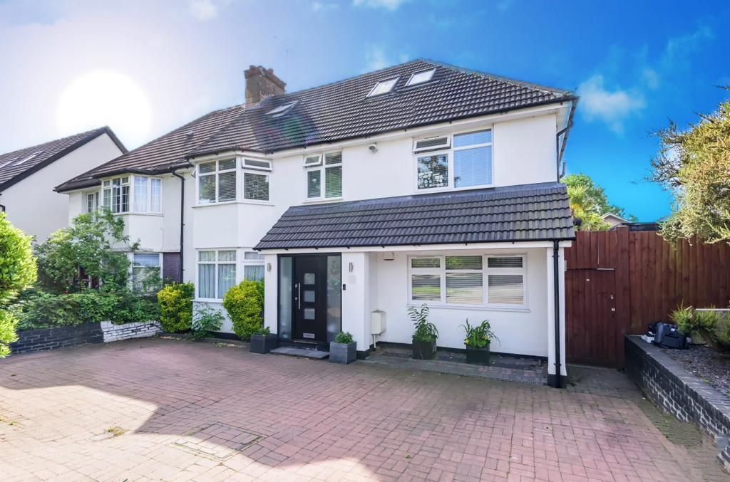 4 bed for sale in Whitchurch Lane, Canons Park, Edgware HA8