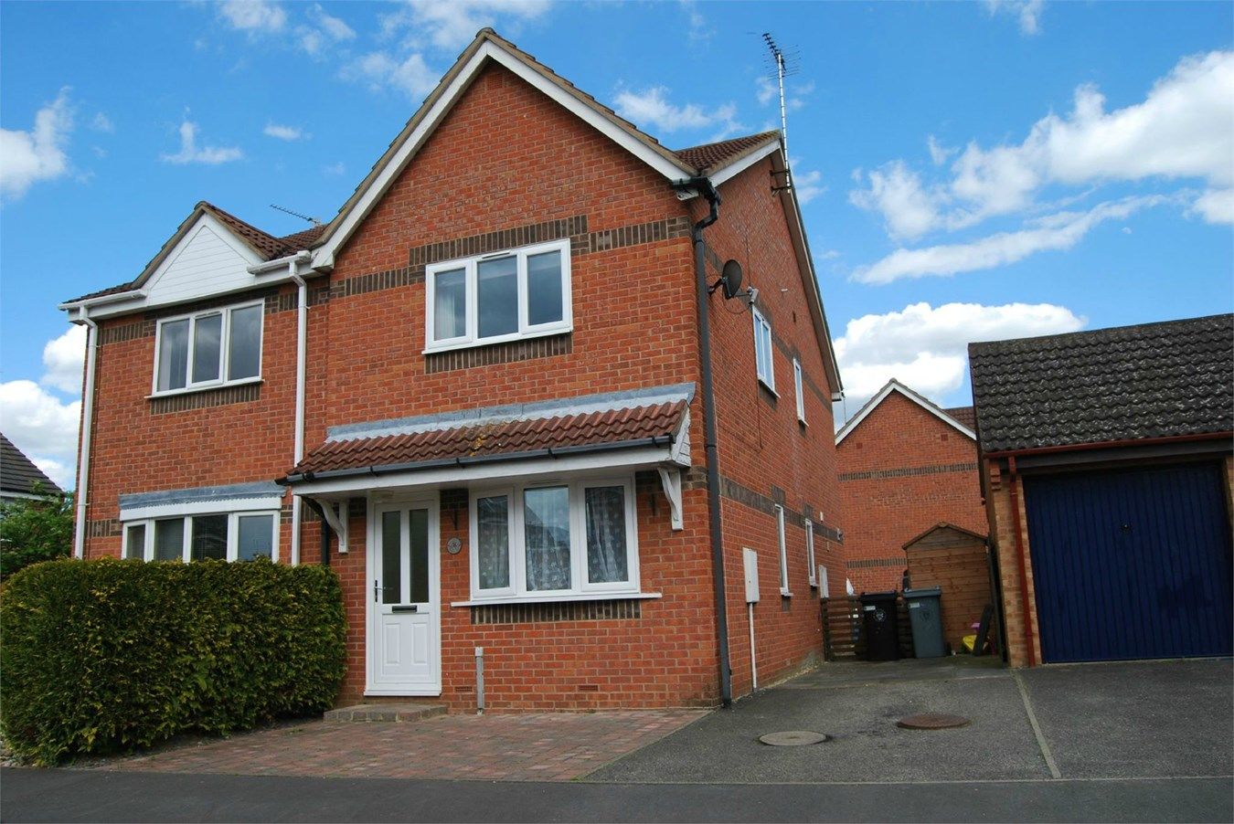 3 bed semidetached house to rent in Kesteven Way, Bourne PE10 Zoopla