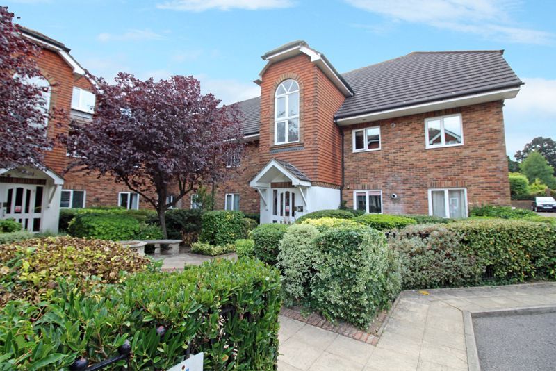 2 bed property for sale in Addington Road, Sanderstead, Surrey CR2 Zoopla