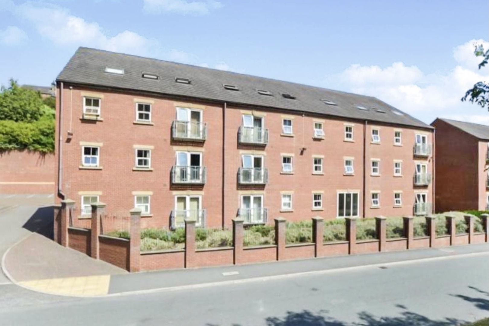 31 Pullman Court, Morley LS27  