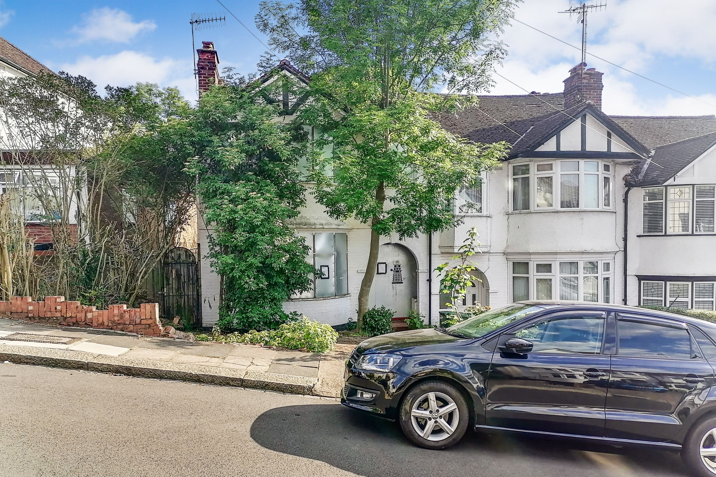 3 bed end terrace house for sale in Fairfields Crescent, London NW9