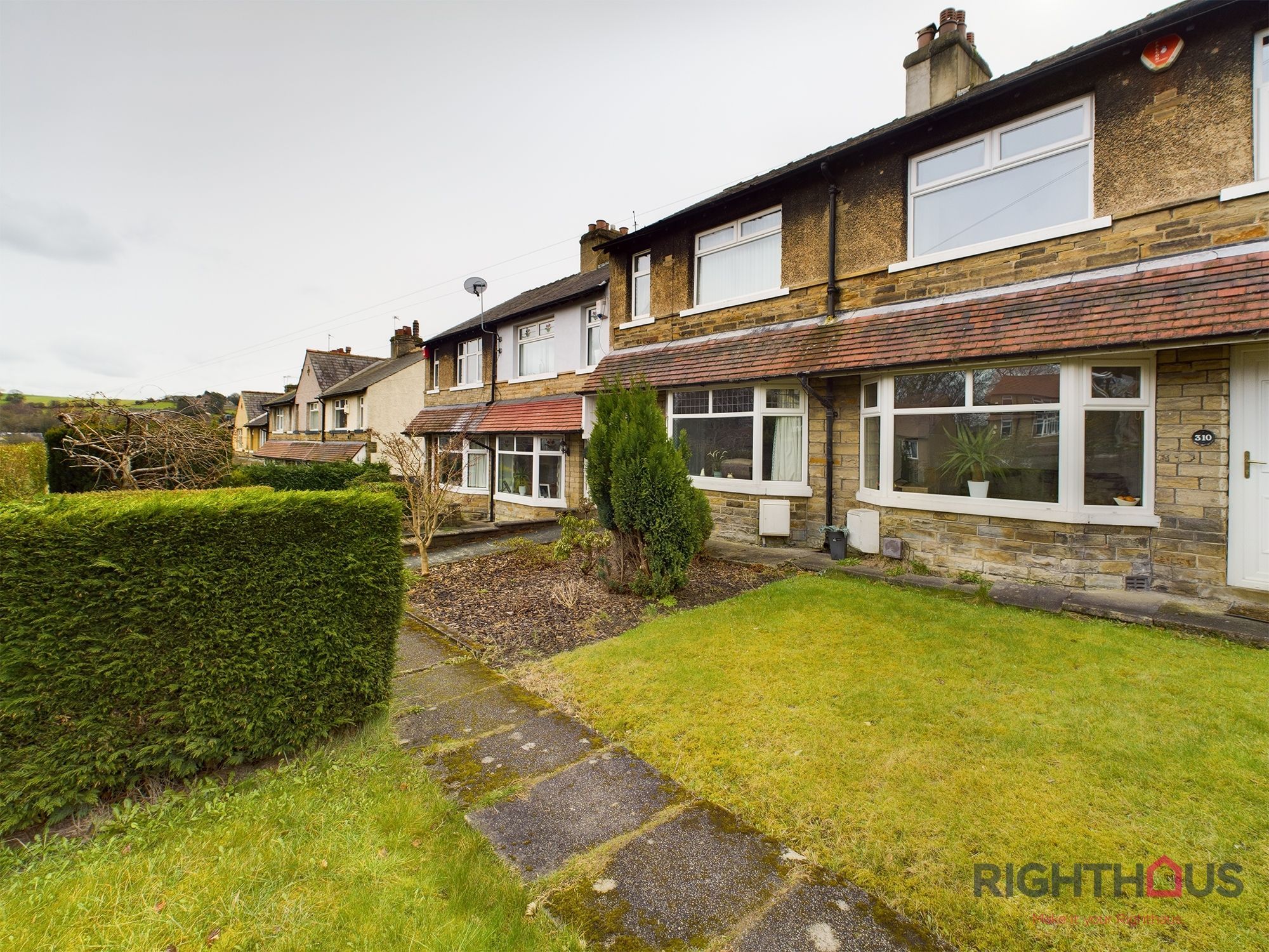 3 bed terraced house for sale in Wakefield Road, Bailiff Bridge HD6