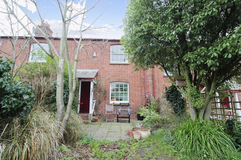 3 bed terraced house for sale in Church Lane, Fritton, Great Yarmouth