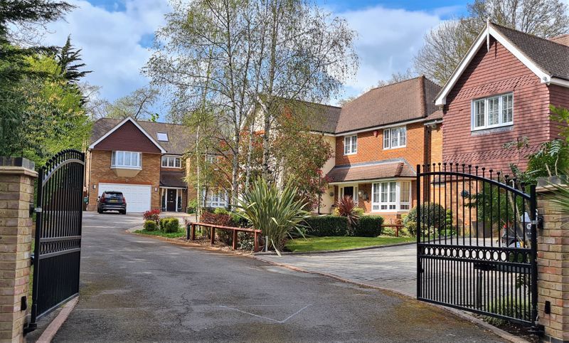 Howards Wood Drive, Gerrards Cross SL9  