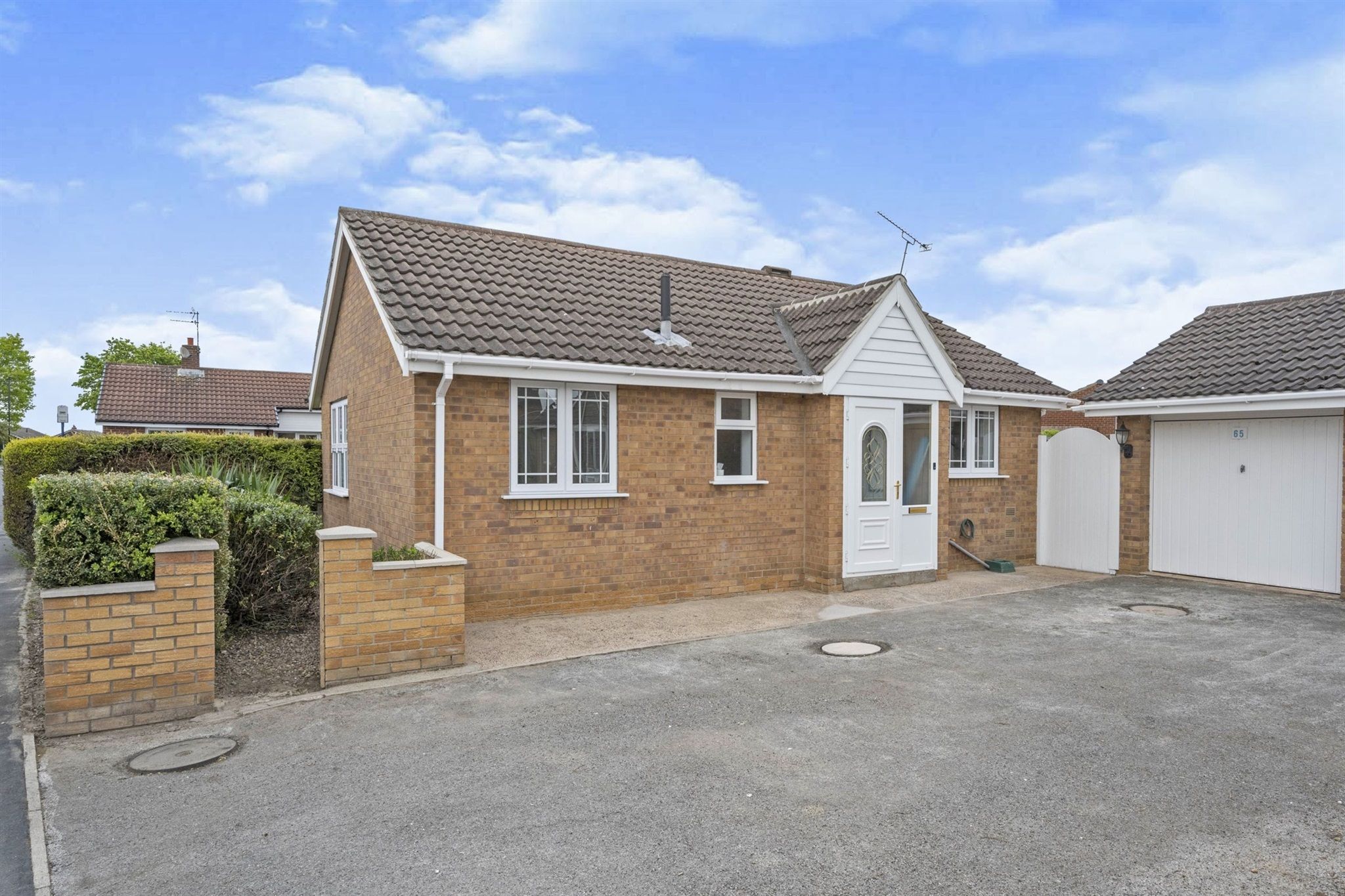 2 bed semidetached bungalow for sale in Tranmoor Lane, Armthorpe