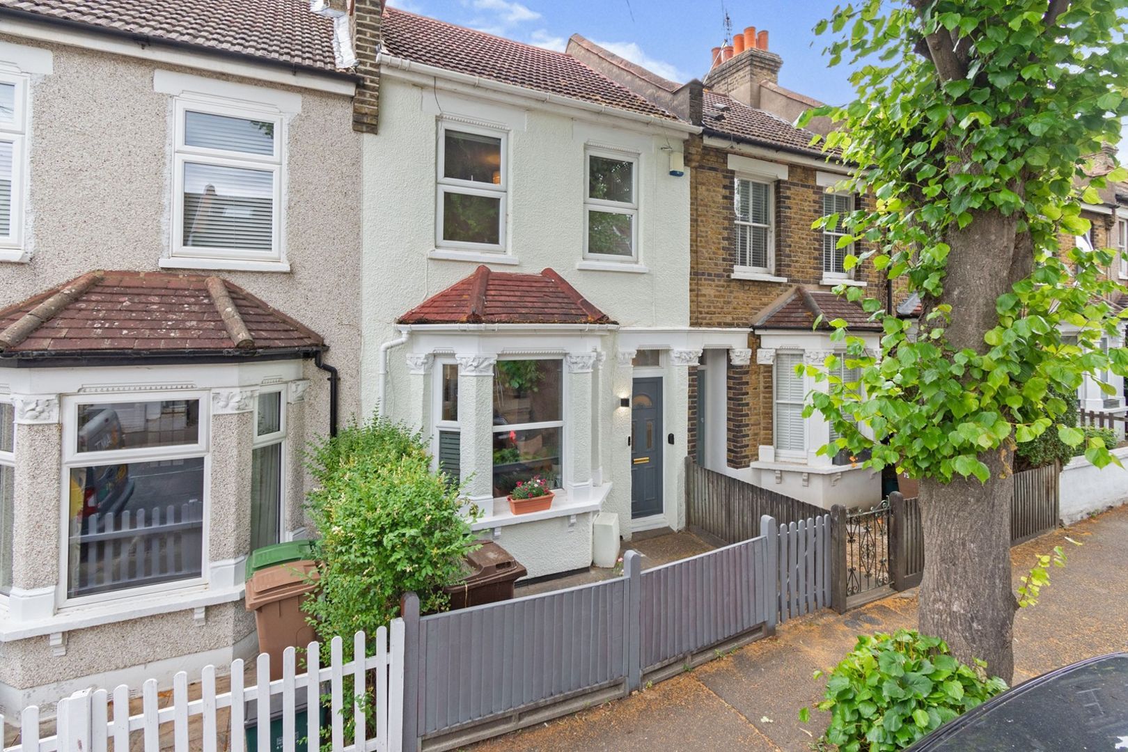 2 bed terraced house for sale in Tharp Road, Wallington SM6 Zoopla