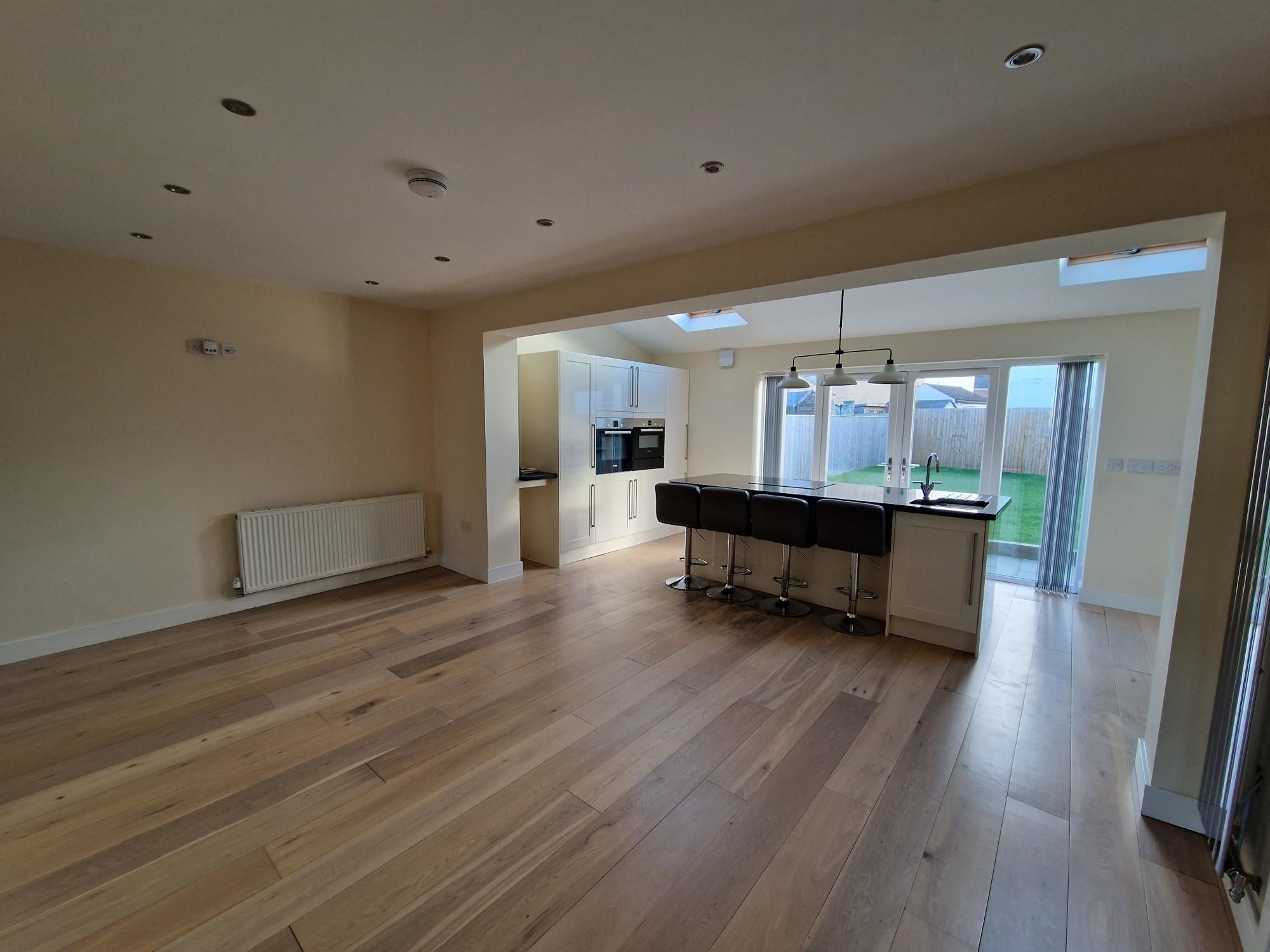 3 bed property to rent in Queen Street, Thorne, Doncaster DN8 Zoopla