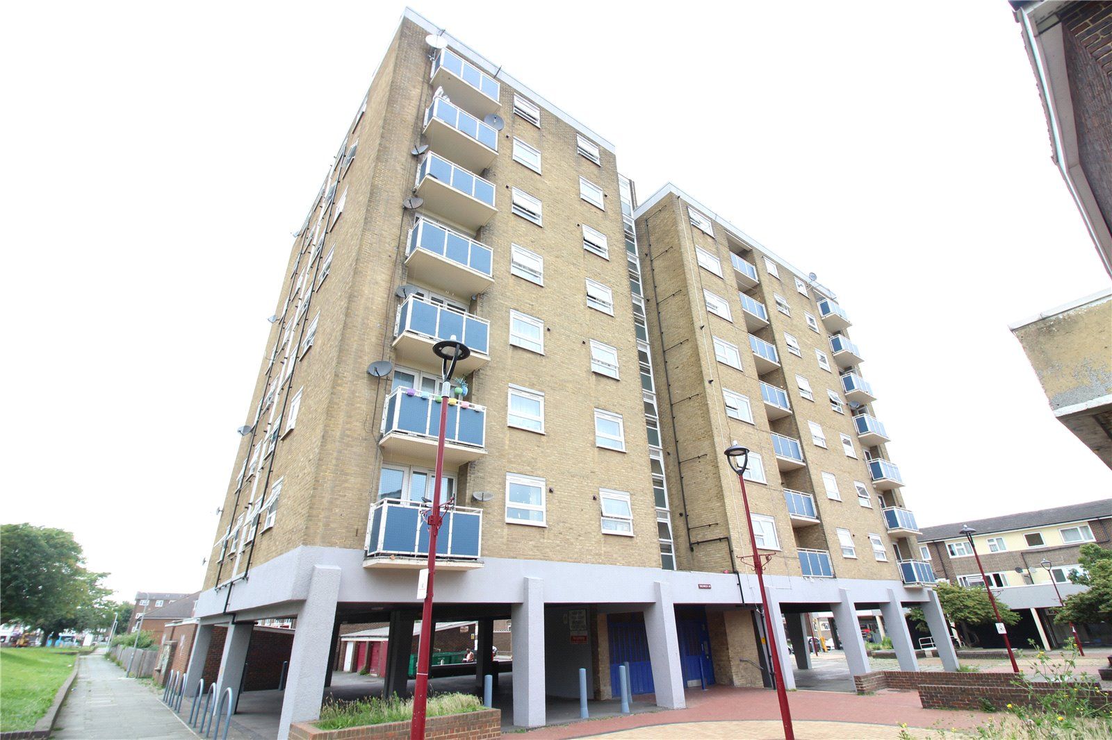 2 bed flat for sale in The Hive, Northfleet, Gravesend, Kent DA11 Zoopla