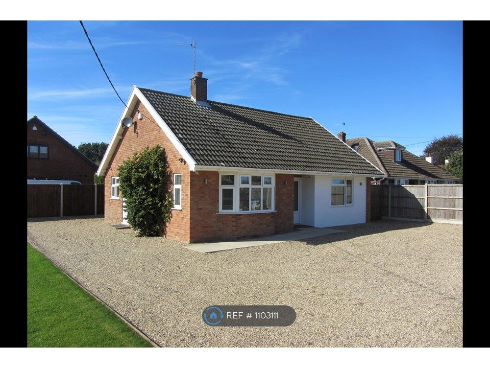 3 bed bungalow to rent in Woodbastwick Road, Blofield, Norwich NR13