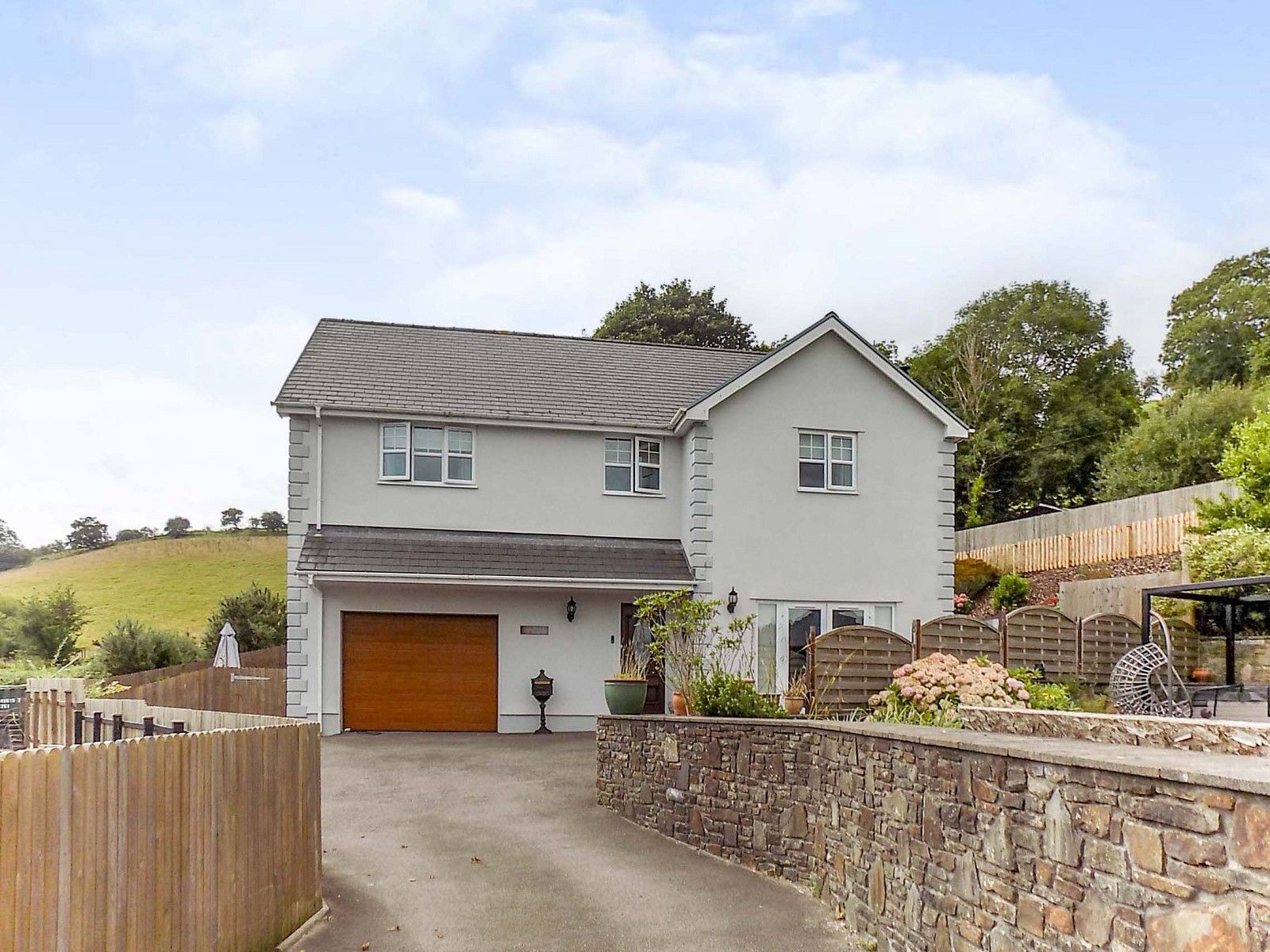4 bed detached house for sale in Dan Y Derwen Hillside, Pantyrawel