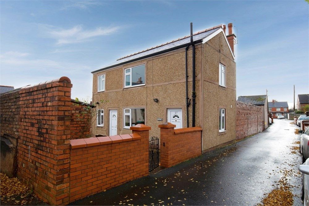 2 bed detached house for sale in Erw Gerrig, Rhosllanerchrugog, Wrexham