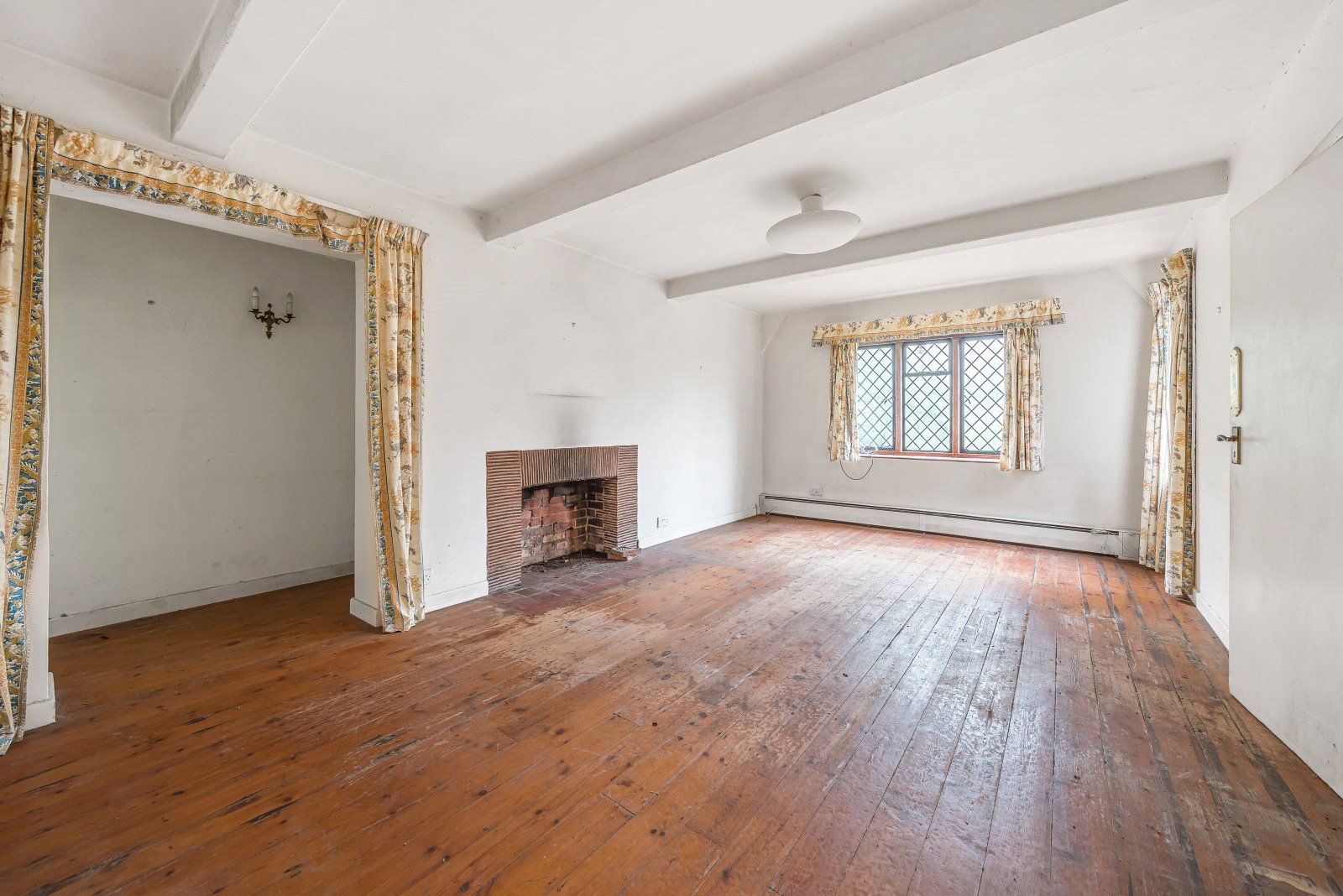 2 bed detached house for sale in Horse Block Hollow, Cranleigh GU6 Zoopla