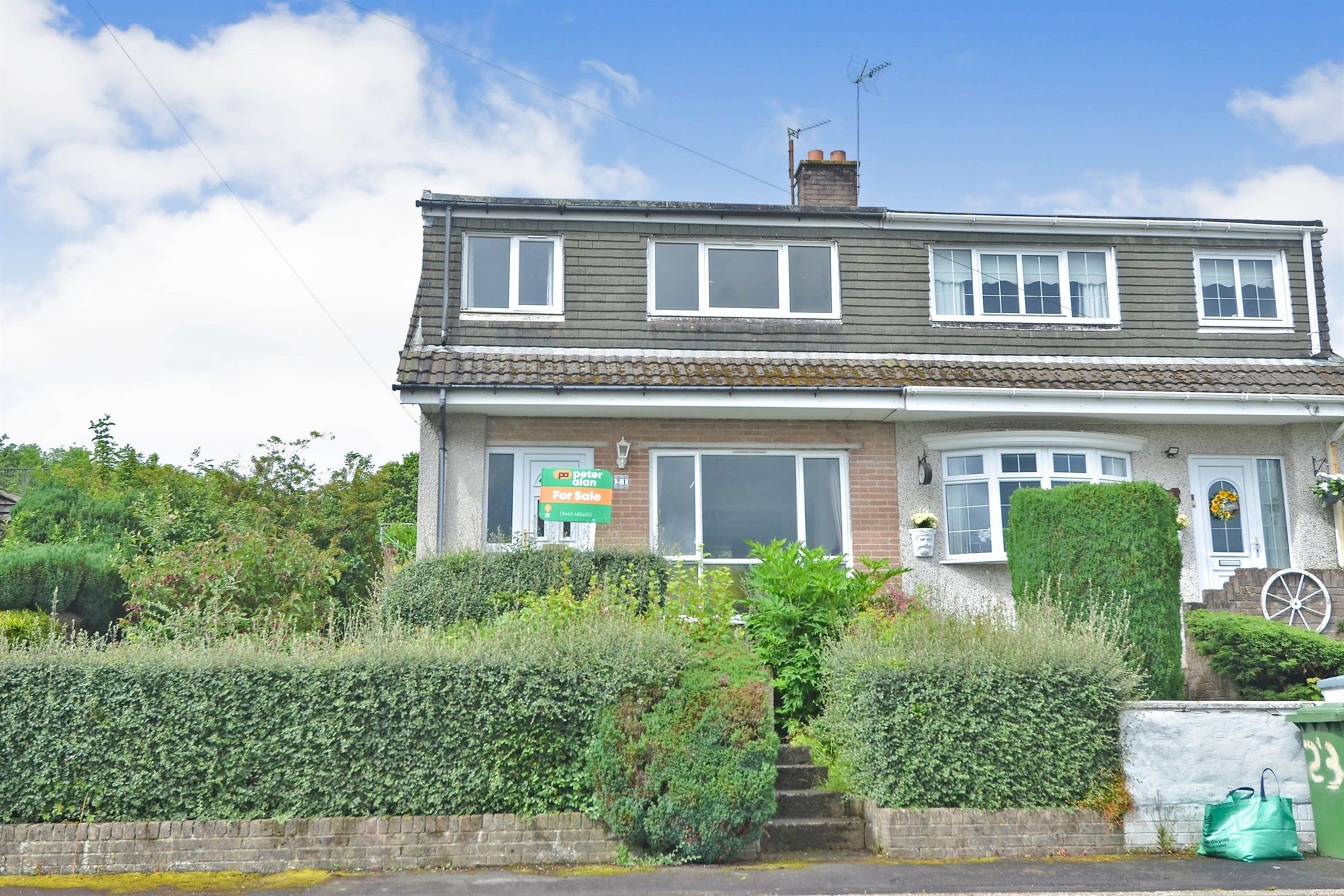 3 bed semidetached house for sale in Elmgrove Close, Glyncoch