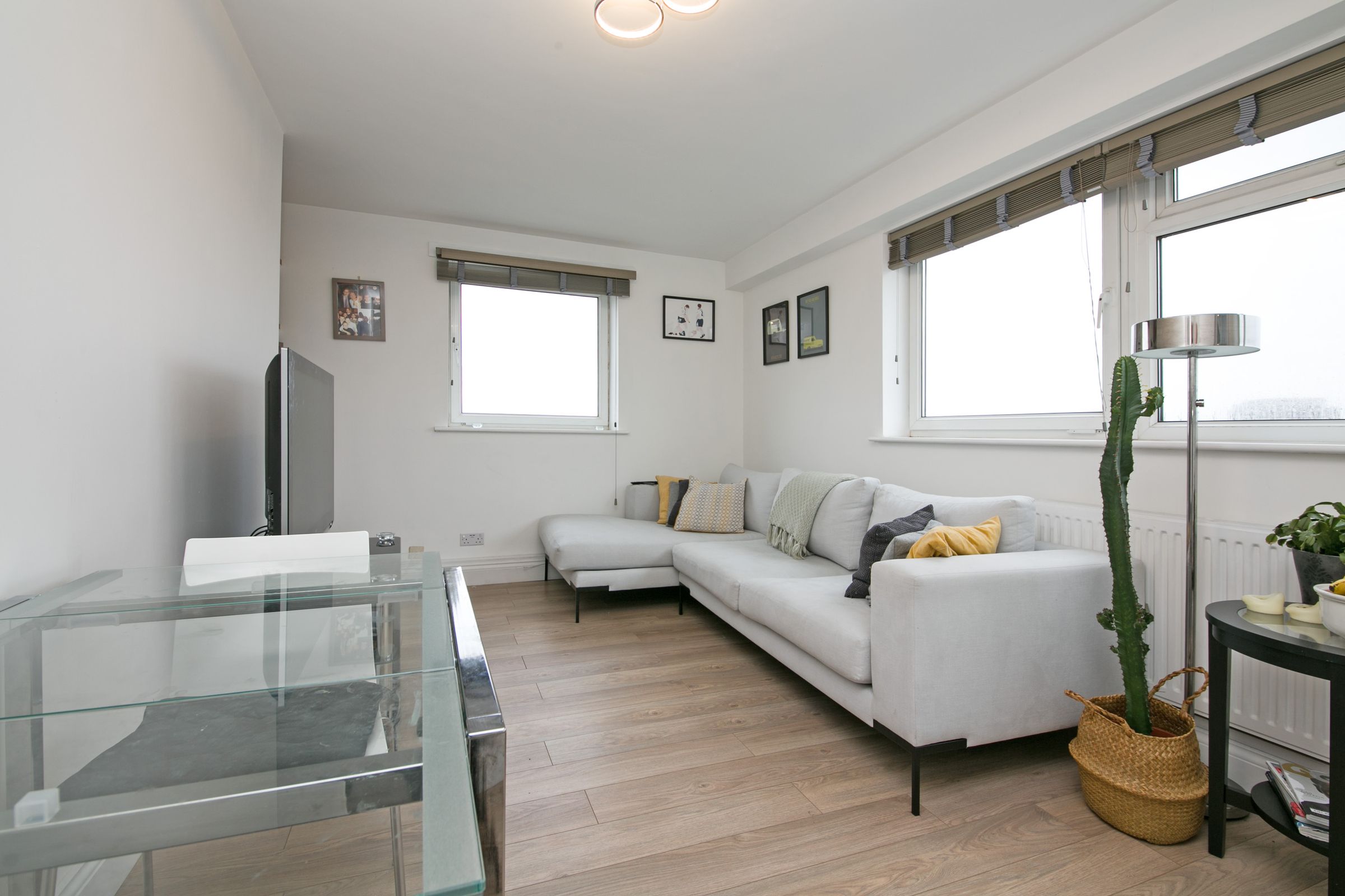 2 bed flat for sale in Gauden Road, Clapham SW4 Zoopla