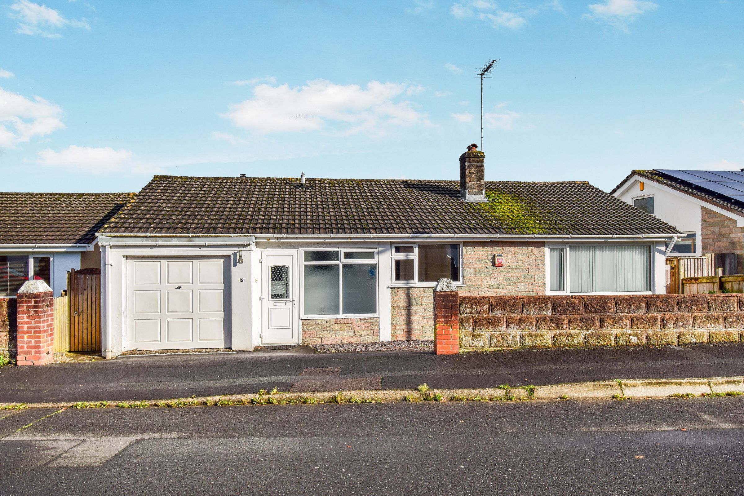 3 bed detached bungalow for sale in Fairacre Avenue, Newport
