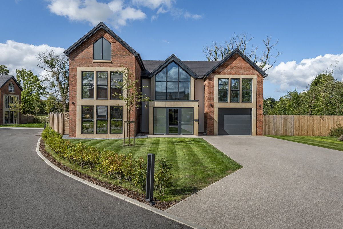 4 bed detached house for sale in Edgewater Oaks, Preston PR4 Zoopla