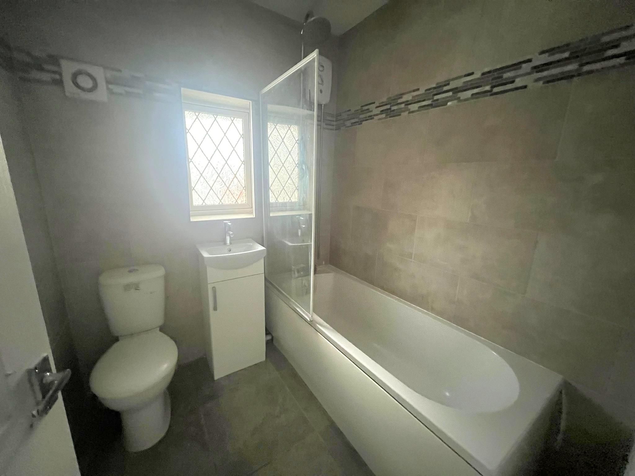 4 bed property to rent in St. Annes Road, Wolverhampton WV10 Zoopla