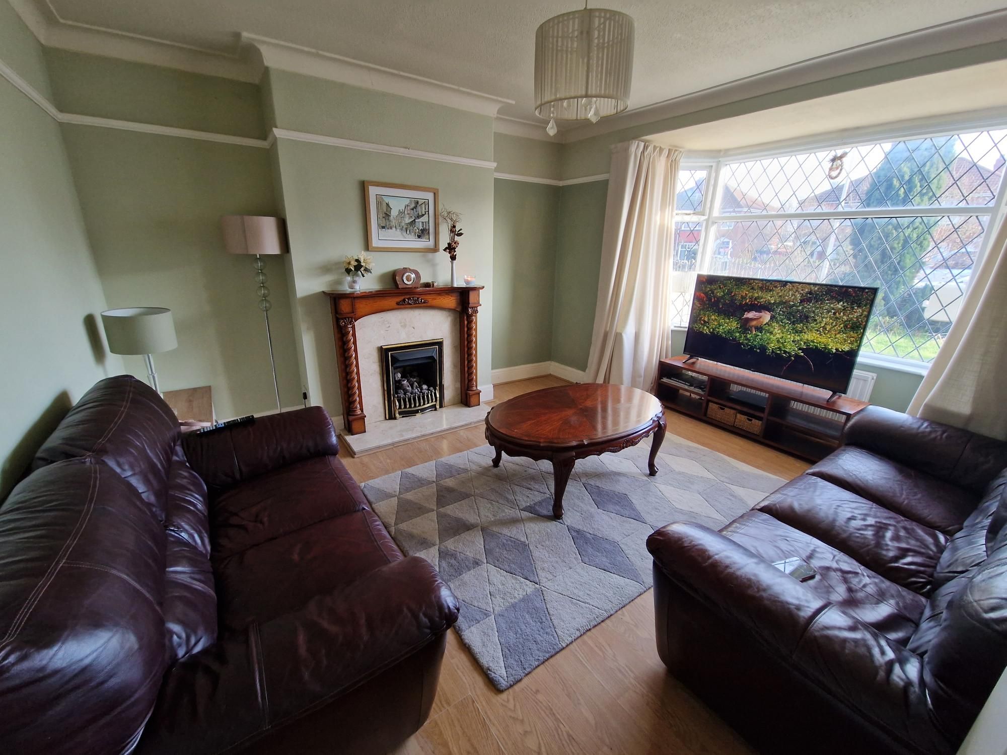 4 bed property to rent in Tenter Balk Lane, AdwickLeStreet, Doncaster