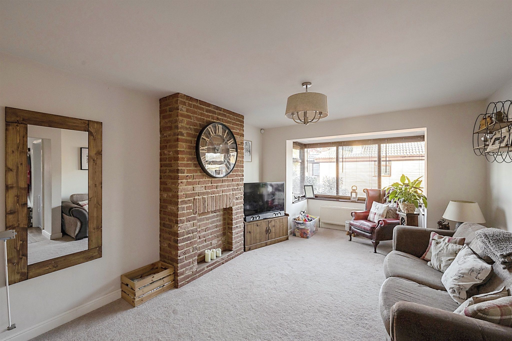 4 bed semidetached house for sale in Stonegate Close, Blaxton