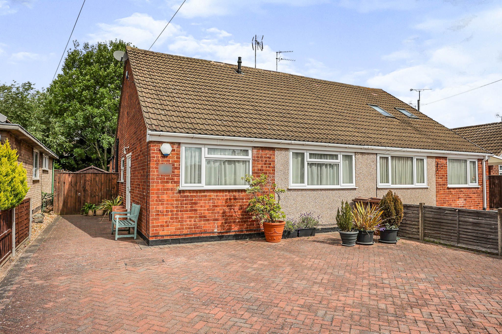 2 bed bungalow for sale in Ulverscroft Road, Loughborough LE11 Zoopla