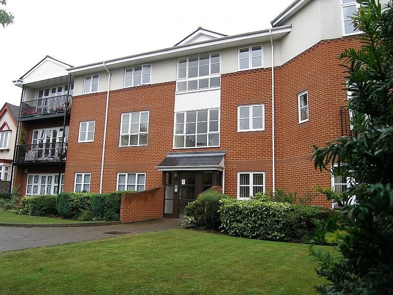 St. Kathryns Place, Deyncourt Gdns RM14  