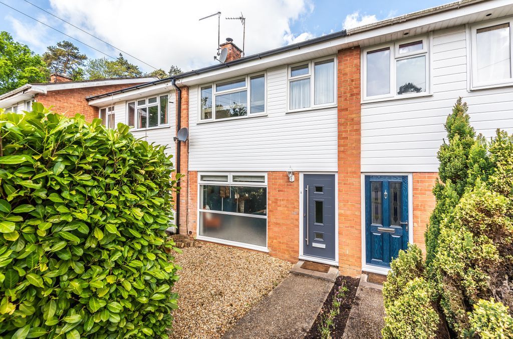 3 bed terraced house for sale in Hazel Green, Baughurst, Tadley RG26 Zoopla